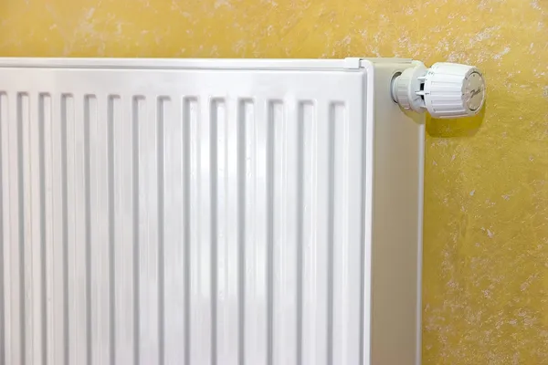 Witte radiator — Stockfoto