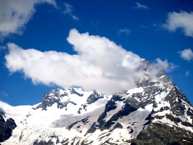 Cloud and the mountain top clipart