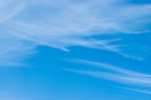 O céu. Um fundo azul abstrato — Fotografia de Stock