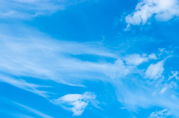天空。抽象的蓝色背景 — 图库照片