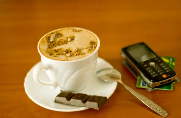 커피와 전화 — 스톡 사진