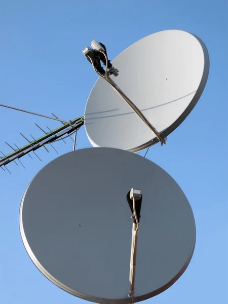 Parabolic antenna (antenne), satellite — Stock Photo, Image
