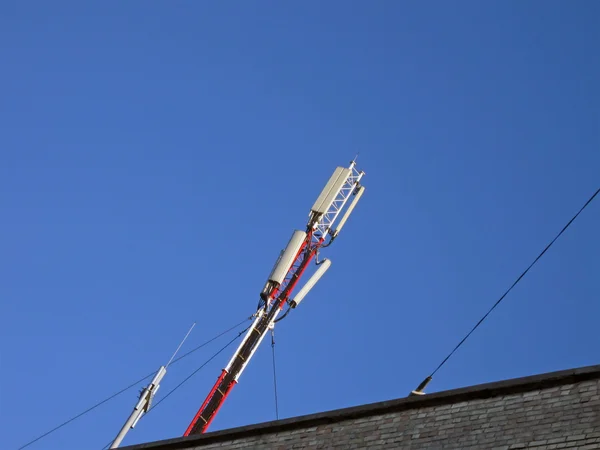 Gsm antenna (antenne), mobile pylon — Stock Photo, Image