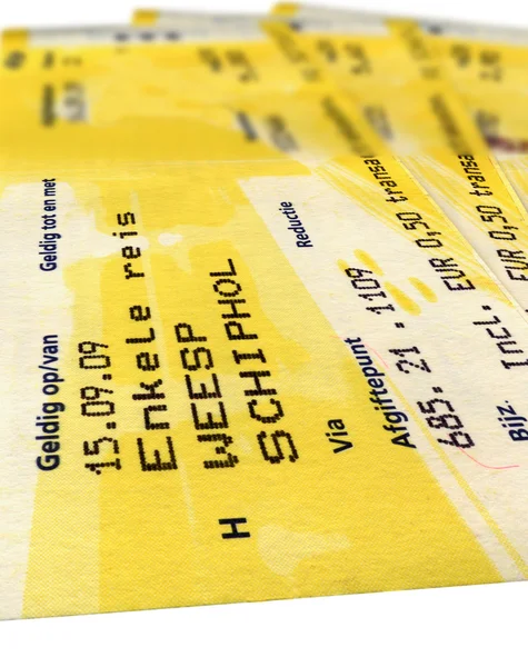 Några grunge gul tågbiljetter isolerade — Stockfoto