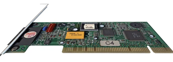 Cartão Ethernet. capacitores e chips — Fotografia de Stock
