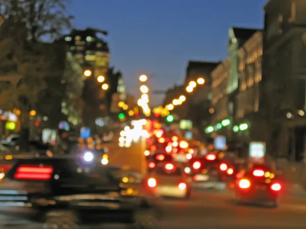 Абстрактный ночной город размывает понятие — стоковое фото