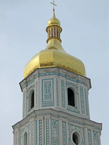 Kiev, segno religioso dorato sul cielo — Foto Stock