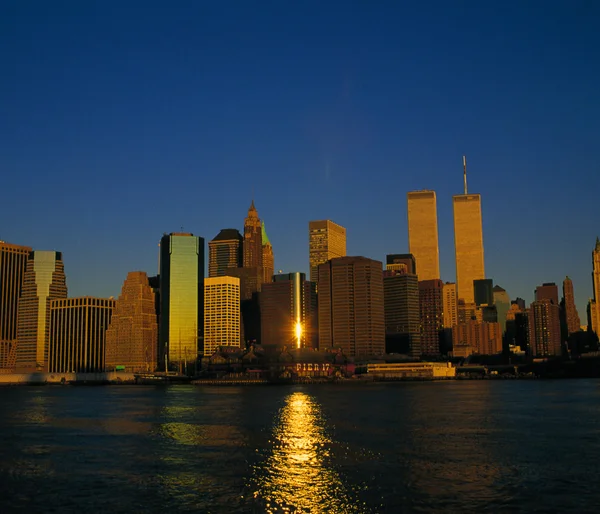 New York Şehri gün batımında ufuk çizgisi