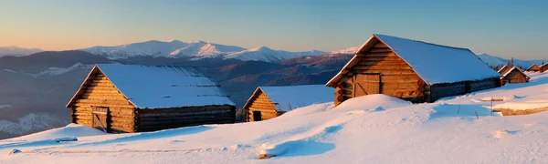 Panorama des montagnes d'hiver — Photo