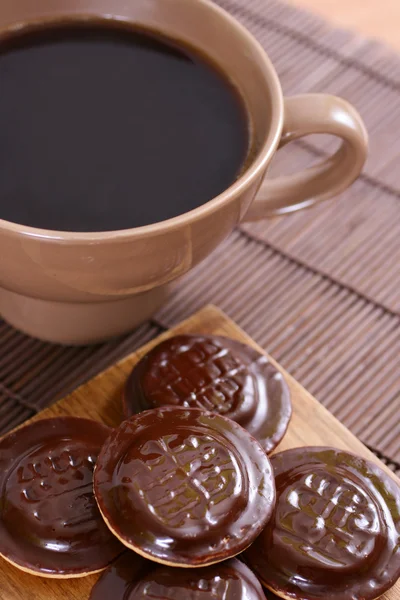 Biscotti dolci con caffè — Foto Stock