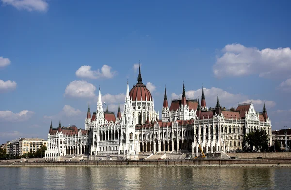 Gebouw van het Parlement van Hongarije — Stockfoto