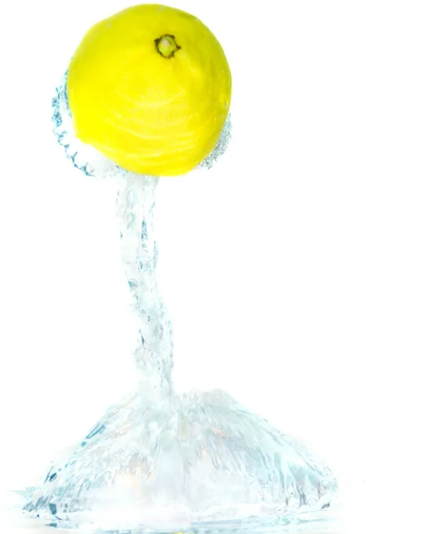 Сожмите лимон — стоковое фото