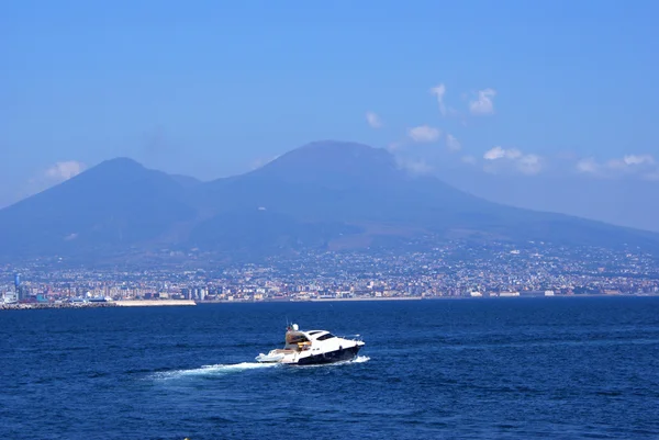 Yacht and Naples — Stock Photo, Image
