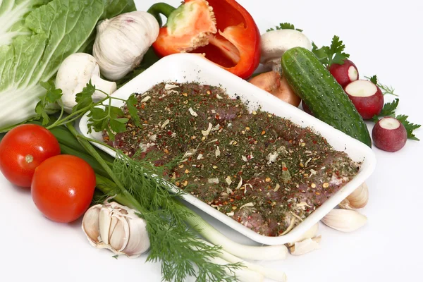 sebze ve baharat ile ham et