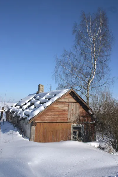 겨울에 작은 집 — 스톡 사진