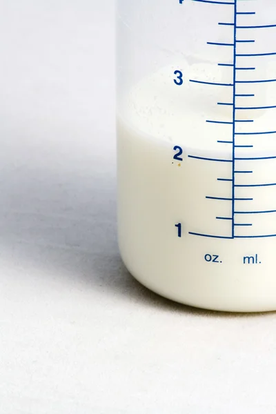 Unmengen frischer Milch — Stockfoto