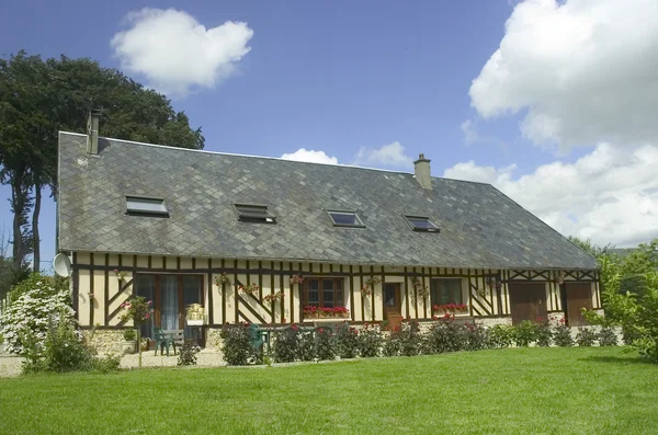 典型的なフランスの家 — ストック写真