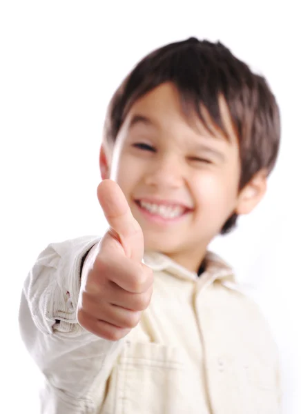 Feliz sorrindo menino de cinco anos isolat — Fotografia de Stock