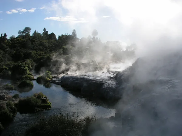 Jeotermal delikleri — Stok fotoğraf