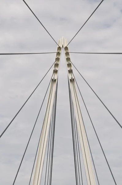 Пеший мост — стоковое фото