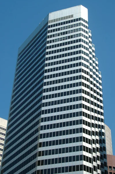 Wieży biurowej — Zdjęcie stockowe