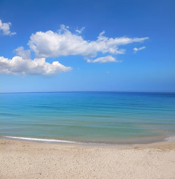 Błękitne morze i niebo — Zdjęcie stockowe