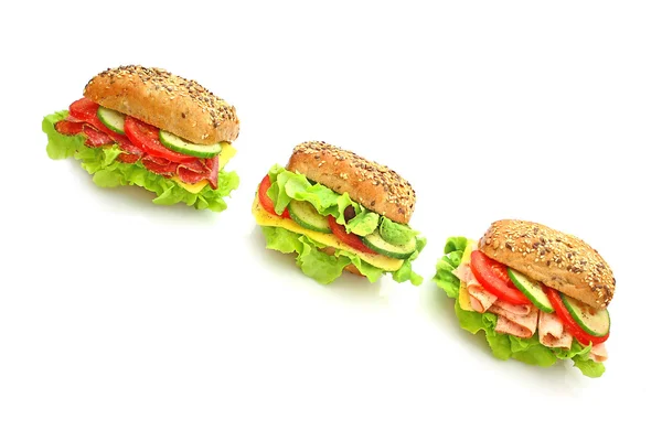 Свежий сэндвич с овощами — стоковое фото