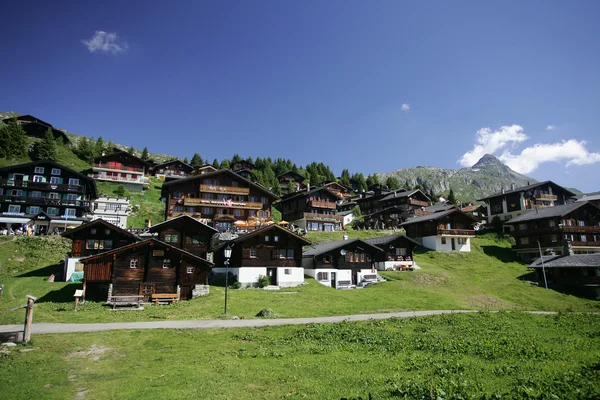 典型的瑞士村庄 — 图库照片