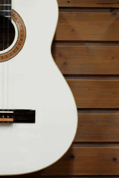 Bílá kytara — Stock fotografie