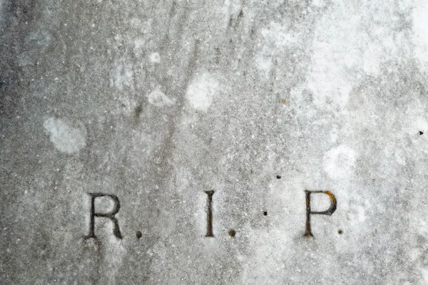 ビンテージの墓に r.i.p. レタリング — ストック写真