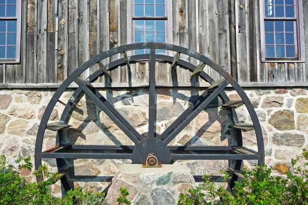 Old mill water wheel — Stock Photo, Image
