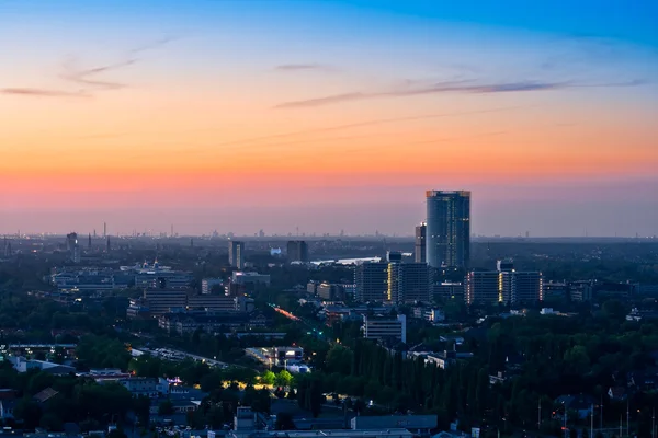 Panorama de Bonn após o pôr do sol — Fotografia de Stock