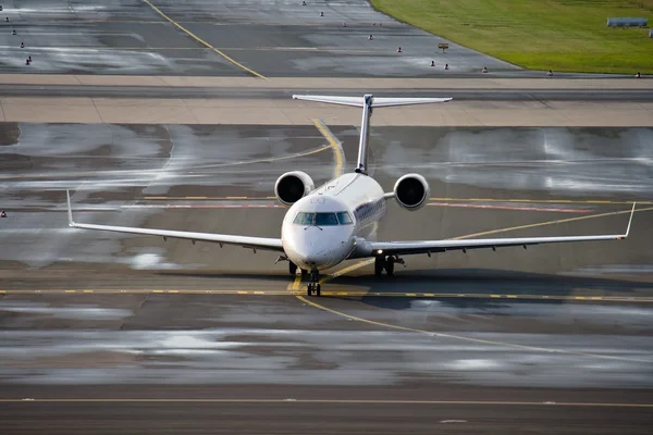 Jet yolcu uçağı — Stok fotoğraf