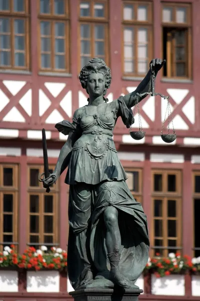 Standbeeld van Vrouwe Justitia Stockfoto