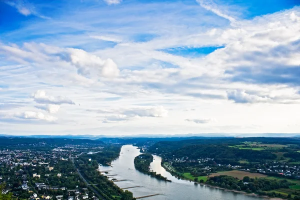波恩附近莱茵河 免版税图库图片