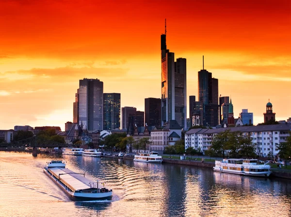 Zachód słońca w Frankfurt nad Menem — Zdjęcie stockowe