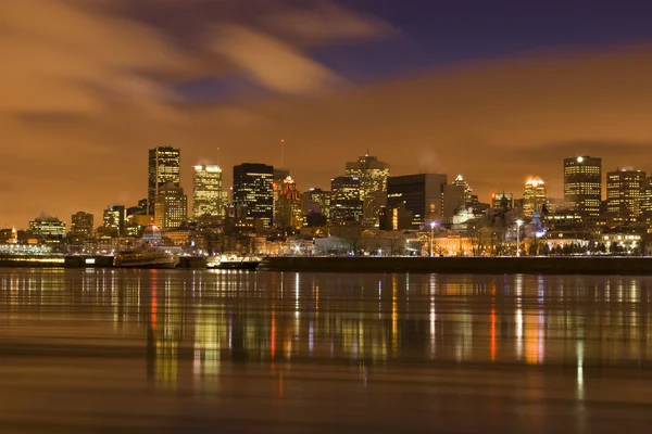 Cityscape night Montreal river reflectio — Stock Photo, Image