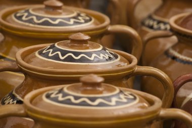 pota kapağı ve tanıtıcı terracota kil kahverengi