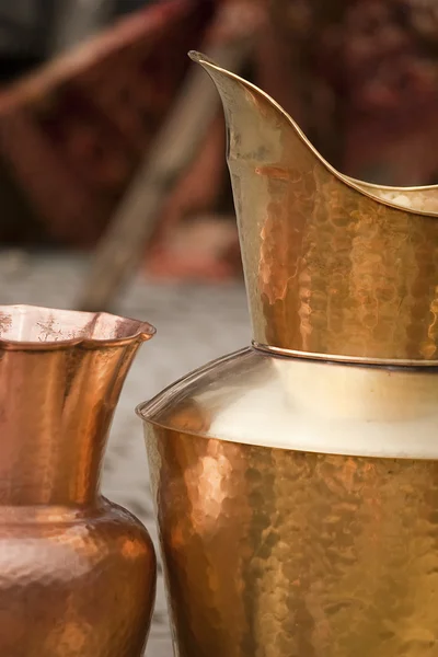 Copper golden metal vase and pan — Stock Photo, Image