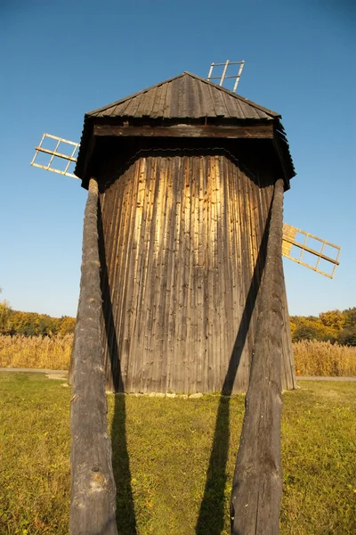 Wooden windmill back view — Stock Photo, Image