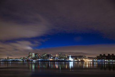 Cityscape akşam sahne montreal Nehri