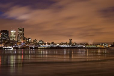 Cityscape akşam sahne montreal Nehri