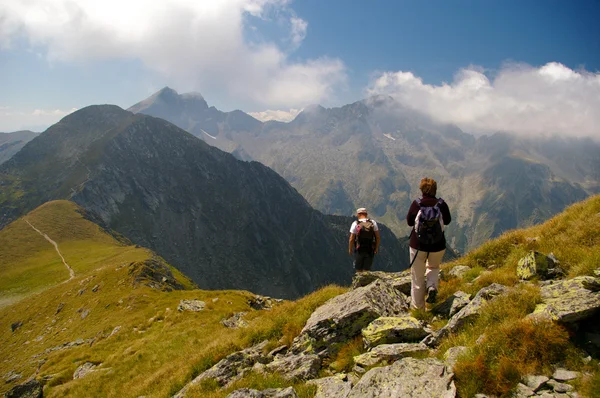 Trekking in romanian carpathians — Stock Photo, Image