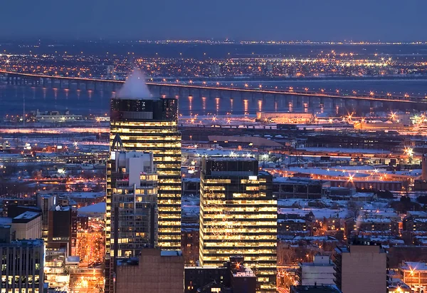 Skyline del centro città fiume Montreal — Foto Stock