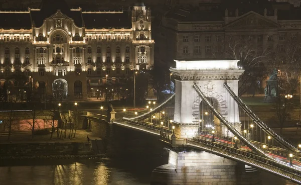 Budapest chain bridge night — Stock Photo, Image