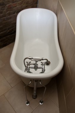 küvet beyaz klasik banyo