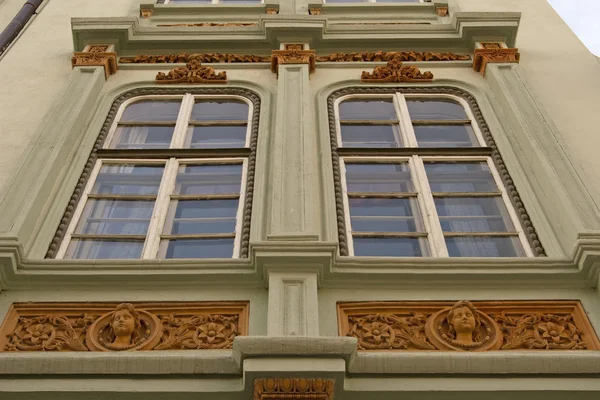 Edificio esterno con finestra — Foto Stock