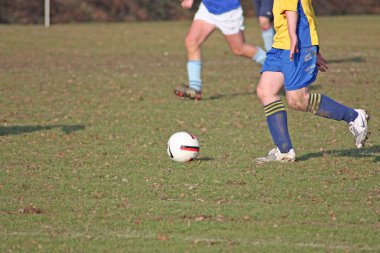 futbolcu ayak üzerinde kapat