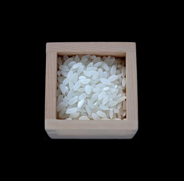 bir sake fincan pirinç