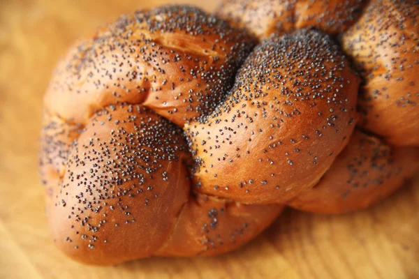 Challah with poppy seeds — Stock Photo, Image